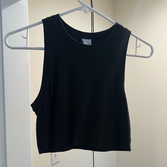 Aritzia Racerback - Picture 2 of 3
